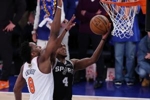福克斯进来学&hellip;&hellip;WNBA球员最后时刻没上篮等犯规 解说点名福克斯